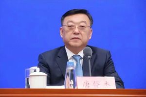 唐登杰当选山西省人大常委会主任