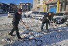 程庄煤矿开展包片区域内的积雪清扫工作