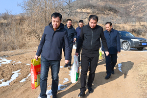 盂县易购新能源联合新创联物流走访慰问困难群众