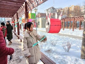阳泉市南山南路社区举办元宵节灯谜会