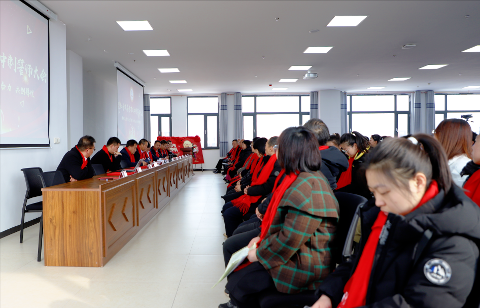 昱仁学校高三年级举行高考百日冲刺誓师大会