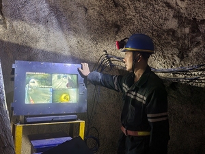 视频系统为跑车防护升级“双保险”