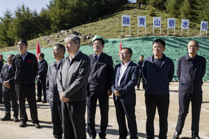 忻州市项目建设观摩团在太行一号旅游公路支线五台山东线项目观摩指导工作