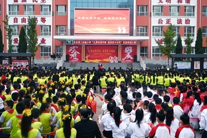 盂县第三实验小学举行校园朗诵比赛