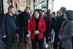 新疆建设兵团第六师五家渠市总工会调研组在经纬通达考察指导工作
