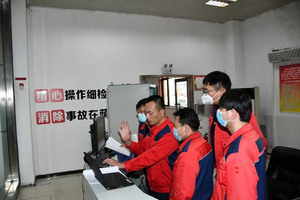 无怨无悔献青春