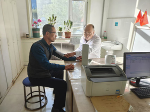 燕龛公司开展“芳菲三月 远离‘肝’扰”主题活动