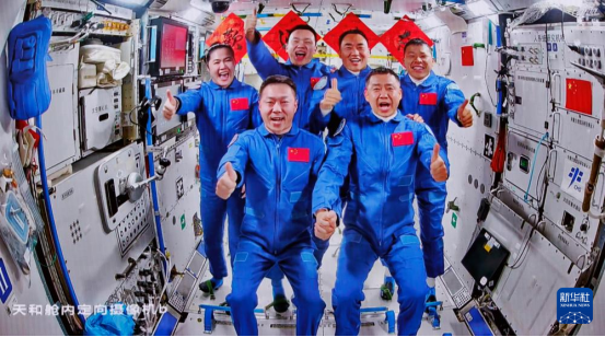 神舟二十号3名航天员顺利进驻中国空间站