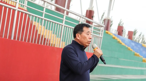 朔州市实验中学校隆重举行2025级高一新生军训汇报表演暨入学教育总结大会