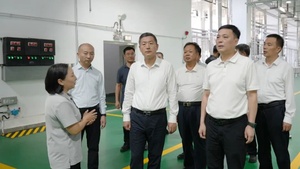 孟维君带队赴绛县考察学习