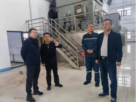 同发东周窑煤业公司“四抓一保”专项安全大检查筑牢安全生产防线