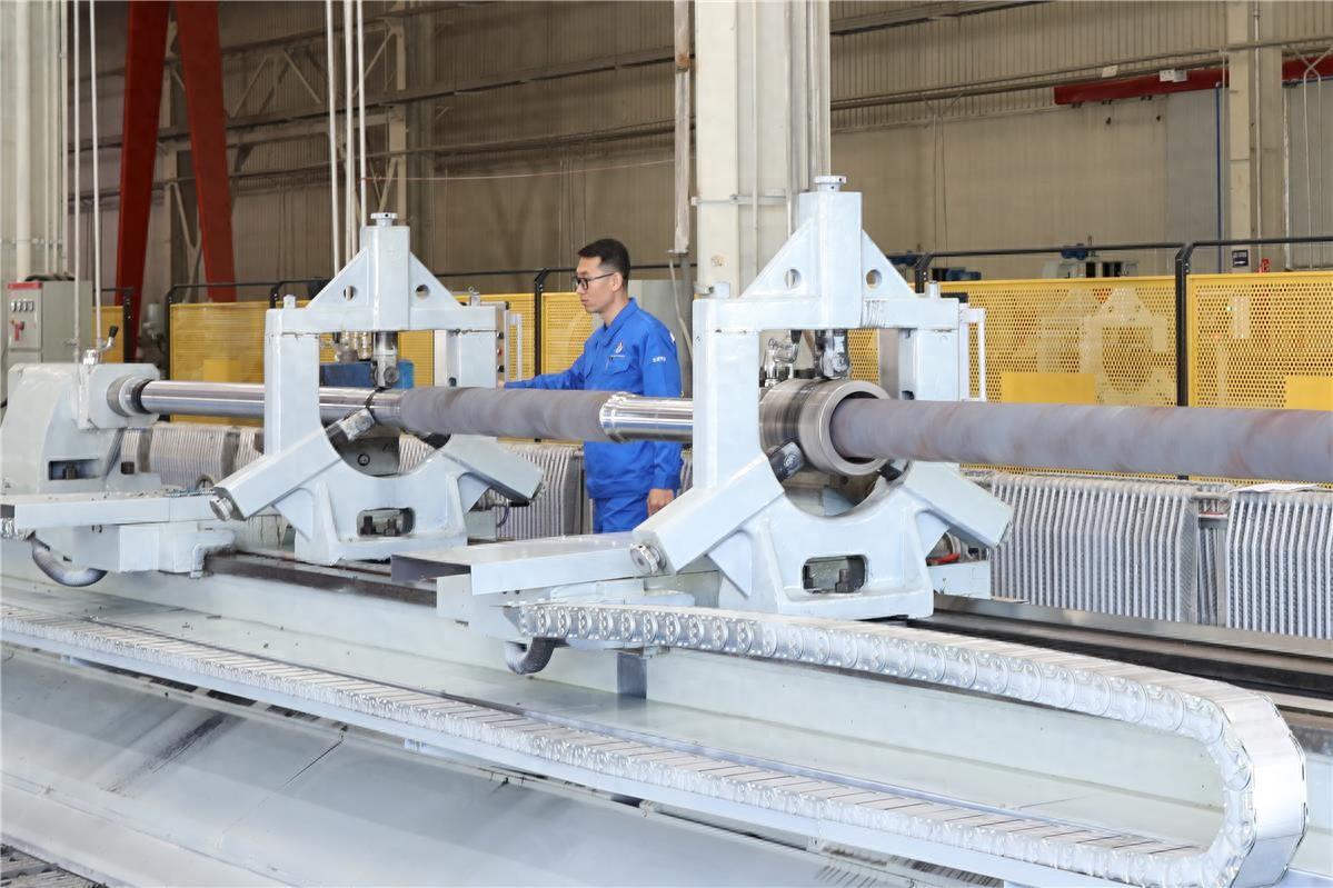 创新故事丨这七米,他们用了十三年——十七米超长超高压钢管研发纪实