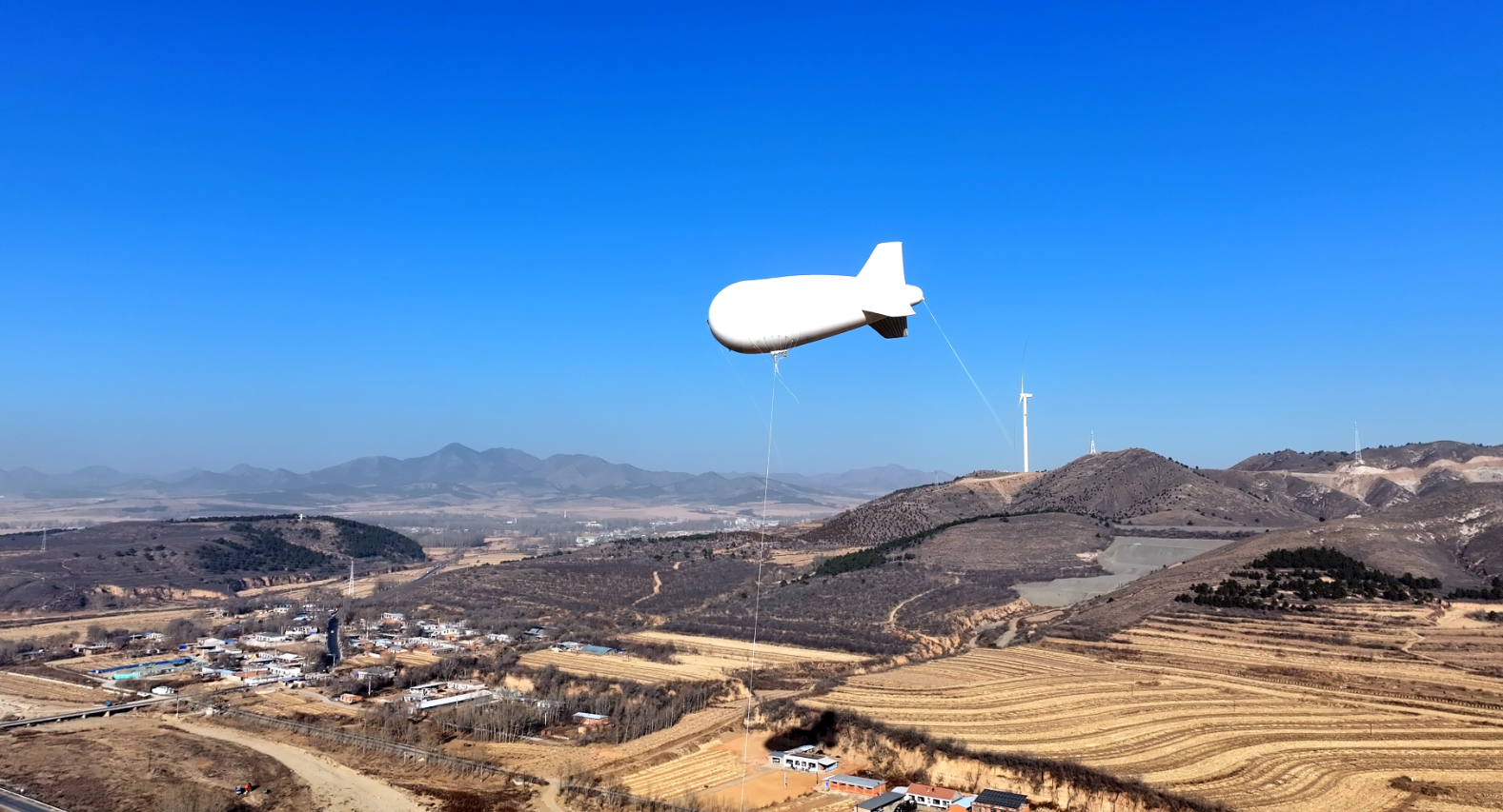 国内首款电力遥感监测领域系留飞艇首飞