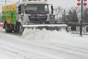 盂县扫雪铲冰 “利器”来帮忙
