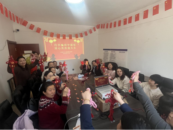 党群同心谱新篇 邻里携手迎新年——大同平城区两社区开展特色主题活动