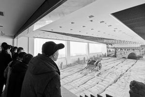 古桥辙痕印繁华