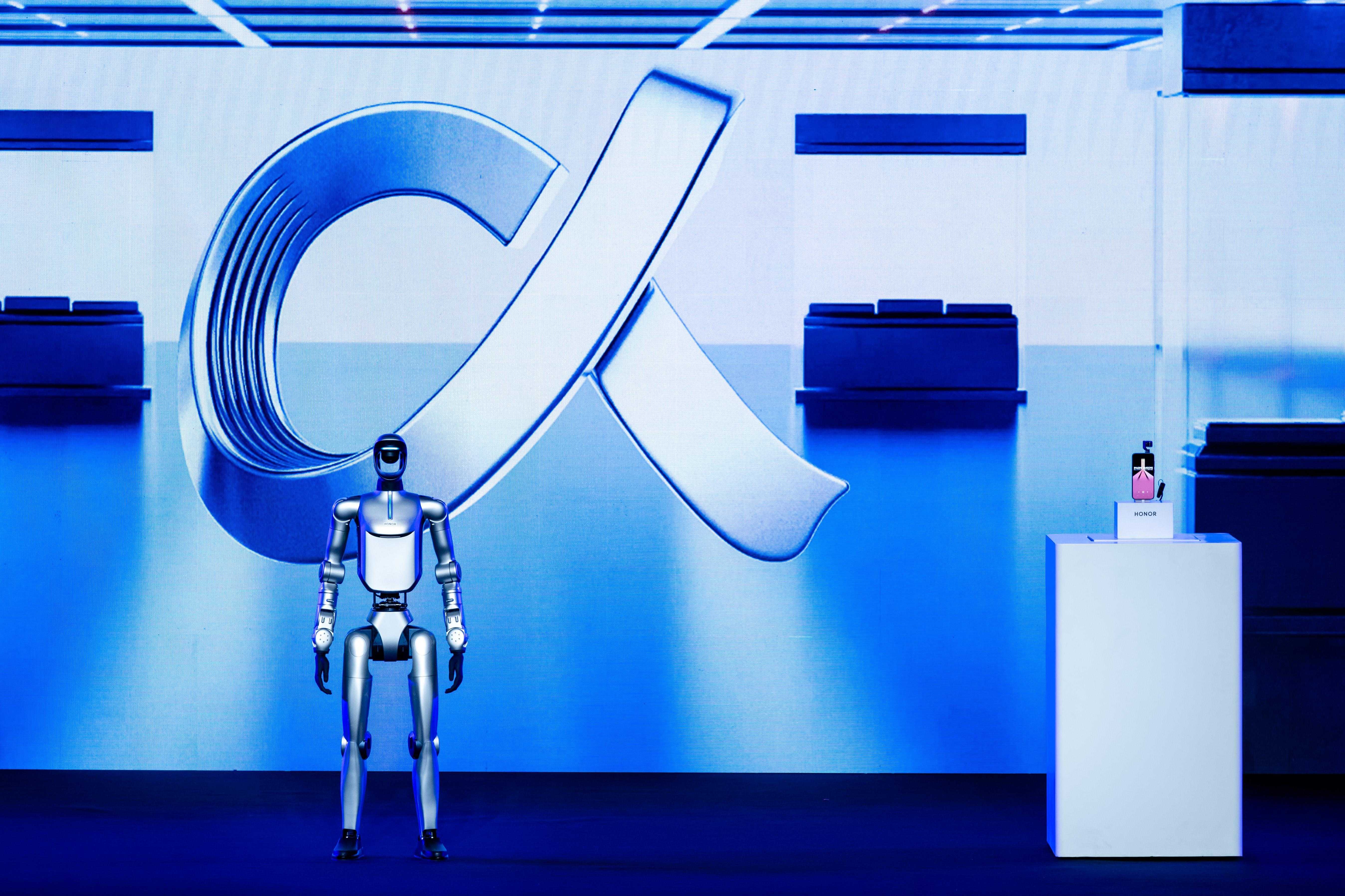 中国品牌带来“有生命感的AI”