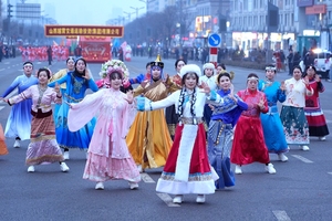 歌舞颂中华 辰通贺元宵