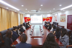 晋能控股阳泉公司皇后煤业组织开展女职工普法宣传活动