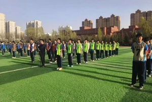激情绿茵,梦想飞扬——首届“阳光体育·活力八中”乐学杯足球联赛火热开赛!