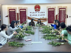 夜校开在家门口 晚间生活添新彩