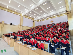 赓续五四精神 激扬青春力量