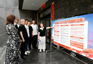 阳泉郊区公司开展“民法典宣传月”普法宣传活动