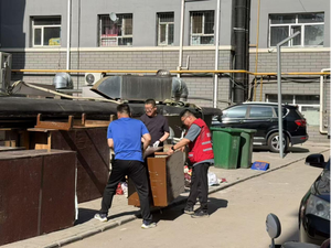 清理乱象除隐患 老旧小区换新颜