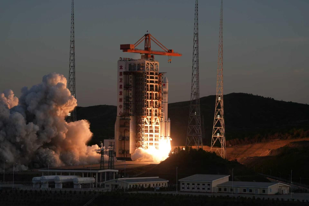 我国在太原卫星发射中心成功发射千帆极轨11组卫星