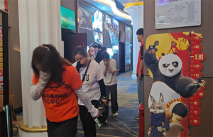 阳泉高新区消防救援大队联合社区开展重点单位消防安全培训及疏散演练