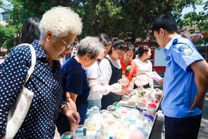 【科报观阳泉】识破毒品&ldquo;花式伪装&rdquo; 阳泉公安城区分局禁毒宣传进社区