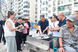 【科报观阳泉】用民俗搭桥 以服务连心 矿区物业事务中心组织物业企业开展端午活动