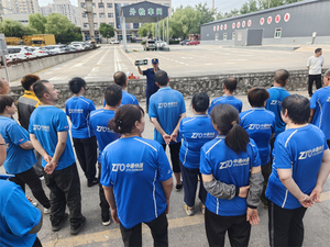高新区大队深入快递物流服务企业开展消防安全培训演练活动