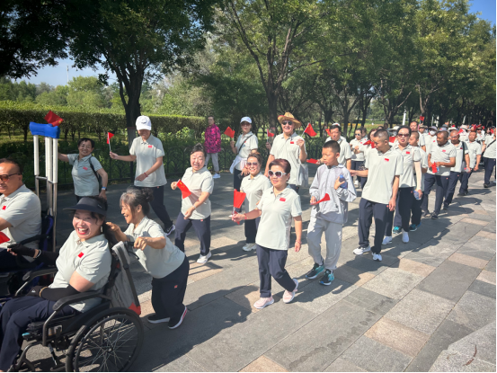 大同市平城区第16届残疾人健身周启动 文瀛湖畔130余人用脚步书写&ldquo;我们同样可以&rdquo;