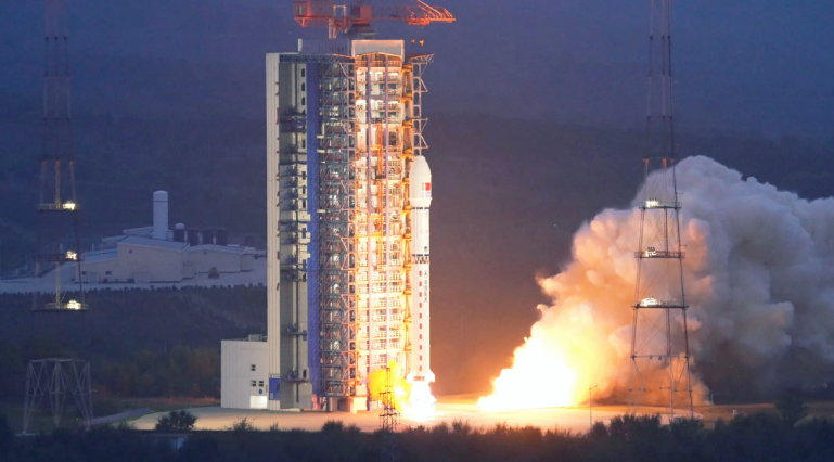长征二号丁“一箭四星”发射成功